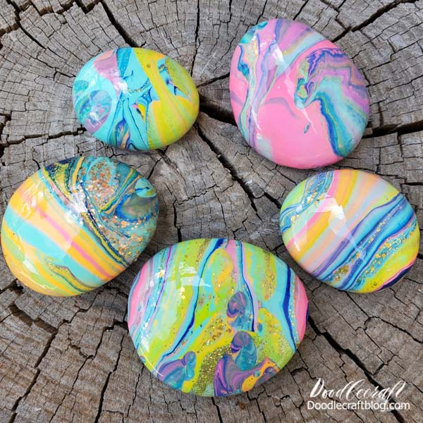 How to Paint Pour on Rocks!